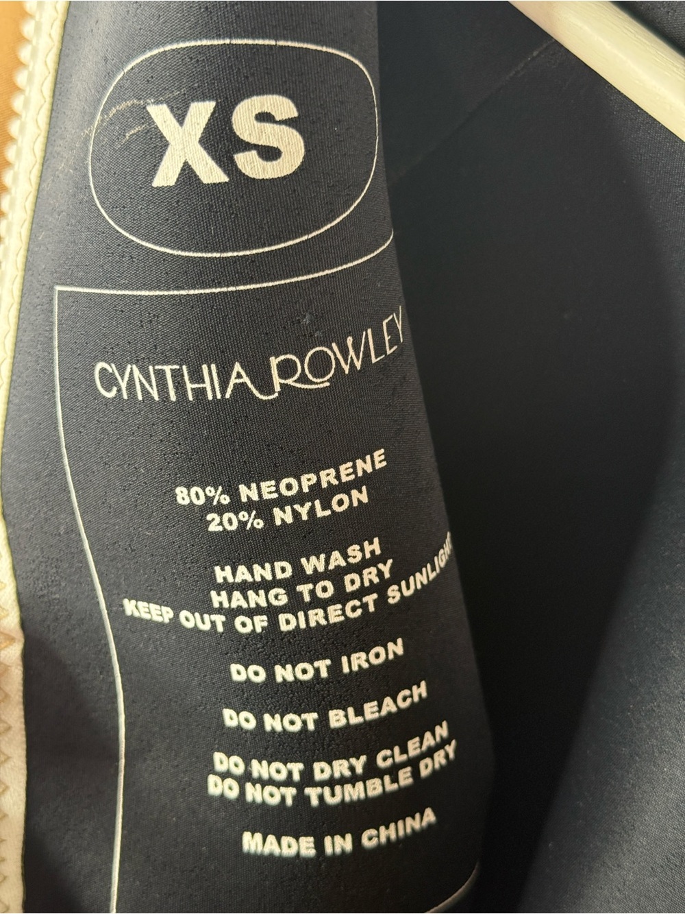 Cynthia Rowley Retired Butterfly Wetsuit Camel Size XS NWT - Picture 6 of 10
